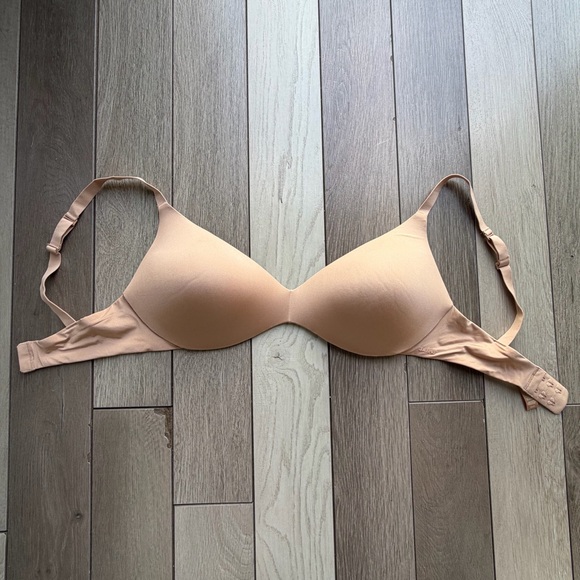SKIMS Nude Bra - Picture 1 of 6